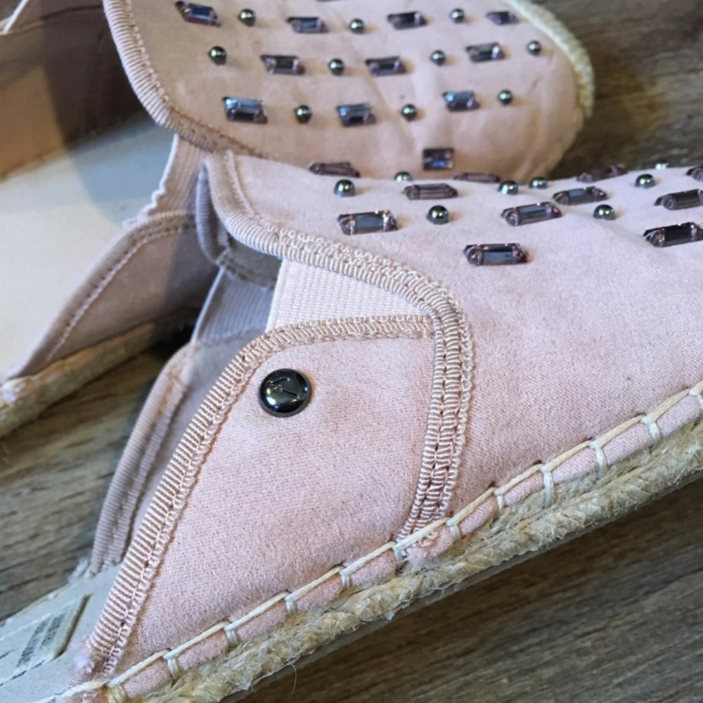 Women’s Clogs - Picture 6 of 6